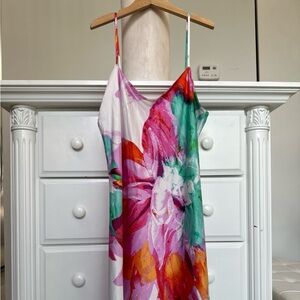 Natori Slip Dress
Elegant and effortless slip dress  Size M